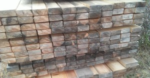 lot 378 image: 2x4x 116 58 10 foot stud length lumber (156)