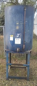 lot 389 image: 260 gallon Fuel Barrel stand