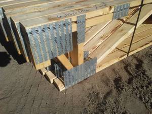 lot 393 image: 16 foot trusses x 19 in. height  (6)