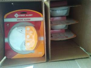 lot 55 image: First Alert Smoke and Fire Alarms, NEW (6)