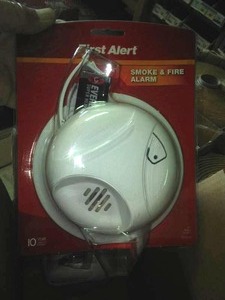 lot 52 image: First Alert Smoke and Fire Alarms (3)