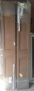 lot 193 image: 2 Pair Wood Bi-Fold Doors