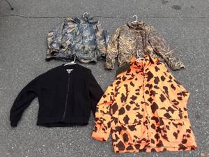 lot 29 image: 3-Hunting Jackets Size LXL & 1-Jacket Liner