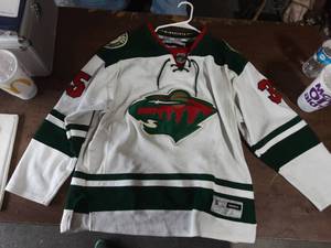 lot 46 image: NHL Reebok MN Wild Jersey Kuemper #35 Size Large