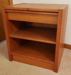 lot 22 image: Danish Modern Teak Side Table