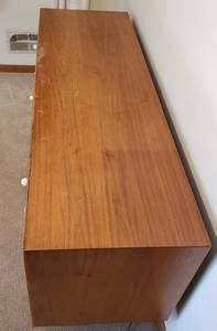 lot 7 image: Mid-Century Drexel Ten Drawer Dresser