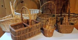 lot 92 image: Handled Wicker Basket Collection, Lot of 8