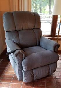 lot 65 image: LaZBoy Adjustable Recliner Lift Chair with Heat and Massage