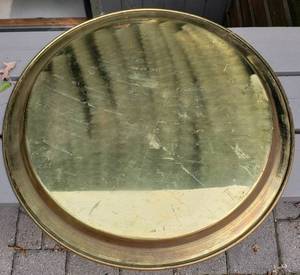 lot 148 image: Brass Center Piece