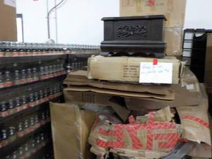 lot 31 image: Pallet of Furniture some for parts...
