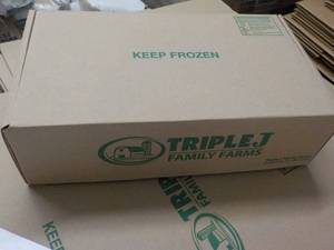 lot 37 image: 25 Self Closing Boxes 16 x 9.5 x 5...