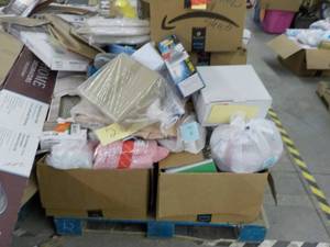lot 60 image: Pallet of Unclaimed Merchandise...