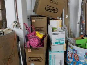 lot 71 image: Pallet of Easter...