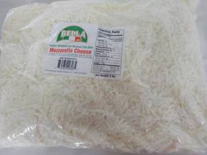 lot 129 image: 5 lb. Bag Refrigerated Bag Mozzarel...