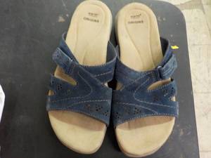 lot 170 image: Earth Origins Sandals women Size 8 ...