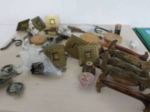 lot 211 image: Cabinet and Draw Pulls...