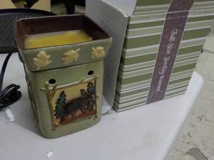 lot 251 image: Scentsy Warmer, Cooler and Dcor...