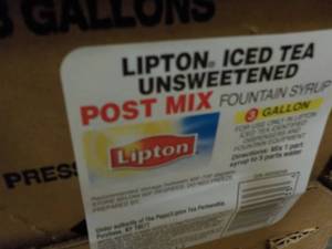 lot 262 image: 3 Gallon Lipton Iced Tea Unsweetene...