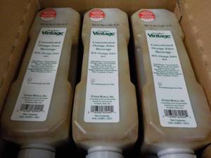 lot 299 image: 3 - 3.5 Liter Jugs Citrus Works Con...