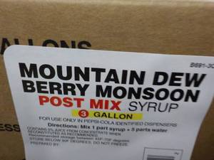 lot 306 image: Mountain Dew Berry 3 Gallon Monsoon...