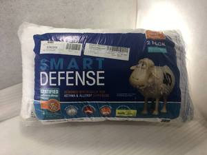 Brand New Two Pack Serta Perfect Sleeper Queen Size Bed Pillows