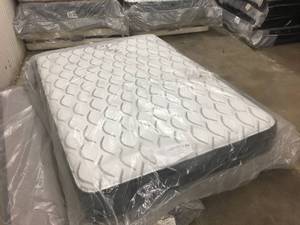 lot 2 image: Brand New Sealy Response Performance Attendance Plush Full Mattress
