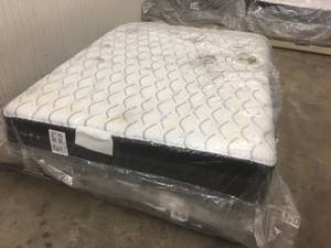 Brand New Sealy Response Performance Attendance Plush Pillowtop Queen Mattress
