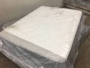 Brand New Sealy Response Essentials Faithful Plush Queen Mattress