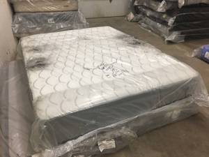 lot 7 image: Brand New Sealy Response Performance Attendance Cushion Firm Pillowtop Queen Mattress