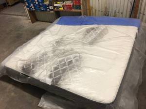 lot 17 image: Brand New Sealy Posturepedic Anniversary Cushion Firm King Mattress
