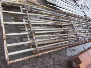 lot 34 image: Tube gates, three 15ft by 4ft...