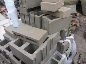 lot 47 image: Cinder block, 8.5x7.5x16...