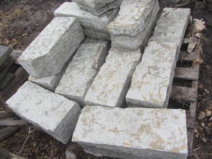 lot 20 image: Limestone wall stone, 7x8x15, qt...