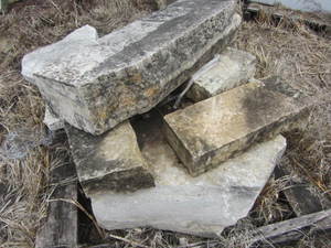lot 234 image: Randon mixed limestone...