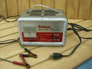 lot 51 image: Schauer 612V Battery Charger