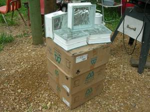 lot 29 image: Glass Blocks