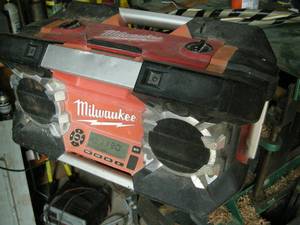 lot 27 image: Milwaukee Jobsite RadioCharger