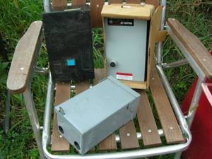 lot 26 image: 3 Electric Control-Power Boxes