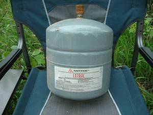 lot 9 image: Amtrol Extrol ExpansionPressure Tank