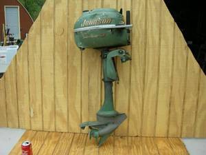 lot 73 image: Vintage Johnson Seahorse 3 Outboard Boat Motor