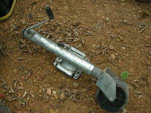 lot 80 image: Heavy Duty Trailer jack