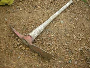 lot 82 image: Grub Hoe