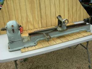 lot 83 image: Walker-Turner Lathe