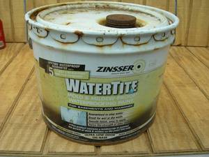 lot 84 image: Zinsser Watertite Paint