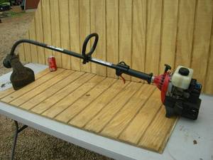lot 87 image: Yard Machines Weed Whip