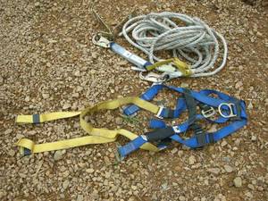 lot 95 image: Werner Safety Harness and Lanyard