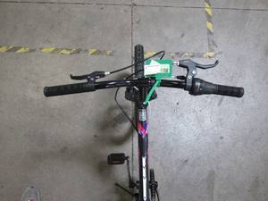 lot 50 image: Mongoose 20 Girls Bike, GreyBlack R1753WMC