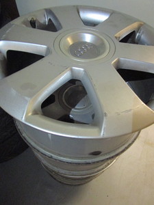 lot 143 image: AUDI RIMS