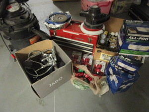 lot 148 image: JADO SAVINO WALL MOUNT TUB FILLER - NEW, WETDRY VAC, ORBITAL POLISHERBUFFER, FLOODLIGHTS, MORE