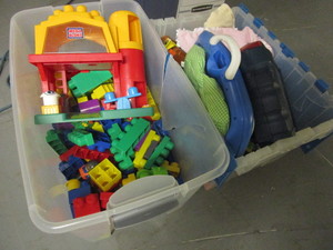 lot 155 image: MEGA-BLOCKS, OTHER ASSORTED TOYS